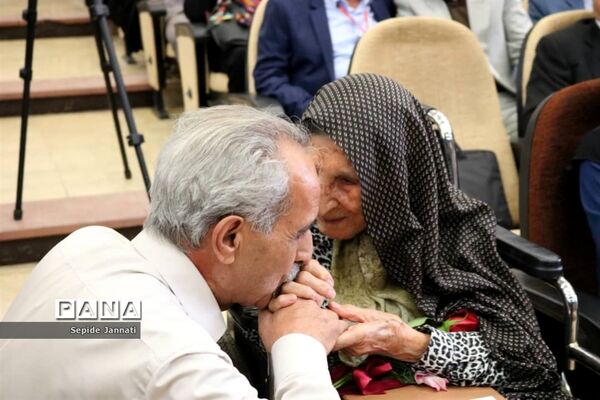 جشن گرامی‌داشت یکصدومین سال تاسیس آموزش و پرورش شهرستان آباده