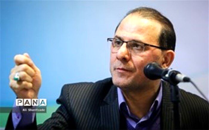 محمد روشنی : مجلس دانش آموزی نمادی از حضورسیزده میلیون نفر دانش آموزان ما است