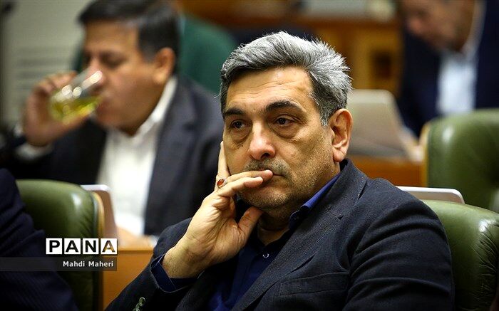 تاکید شهردار تهران بر پیگیری نظارت بر ایمنی اماکن تجاری و انبارهای پیرامون آن