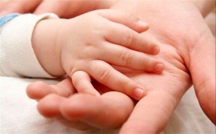 مادران چه تاثیری بر شکل‌گیری شخصیت فرزند دختر دارند