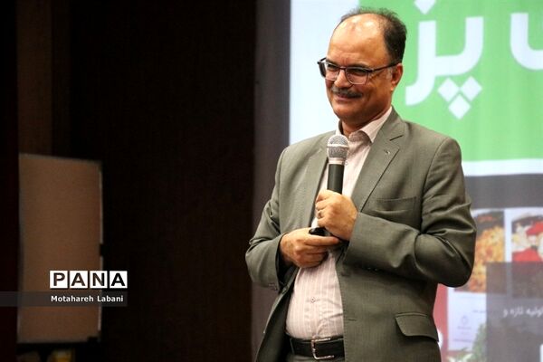 سمینار انگیزشی کارآفرین ثروتمند در شهرستان سربیشه