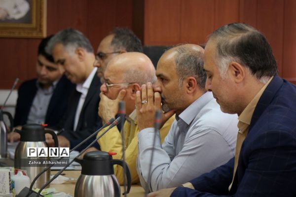 نشست کارگروه سرویس مدارس شهر تهران