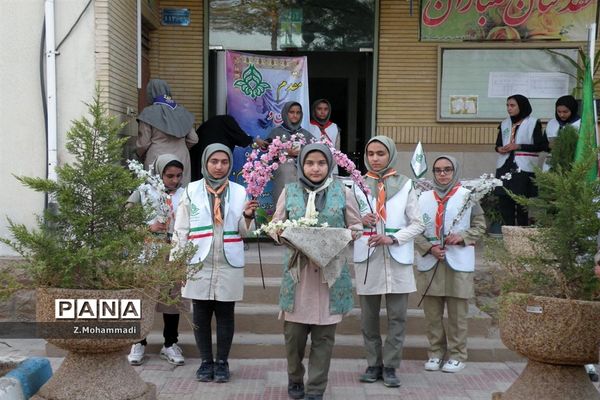 اردوی استانی پیشتازان دختر در اصفهان