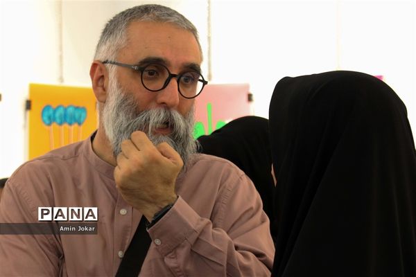 نمایشگاه گروهی  آثار پوستر هنرجویان رشته گرافیک  هنرستان امام رضا(ع)  و هنرستان فنی فاطمه زهرا(س)شهرستان کازرون