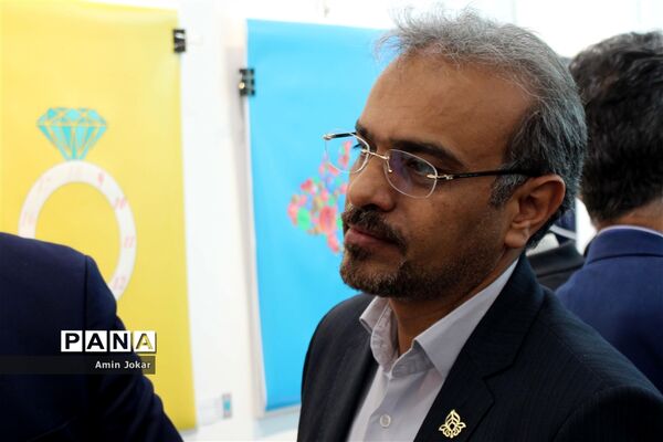 نمایشگاه گروهی  آثار پوستر هنرجویان رشته گرافیک  هنرستان امام رضا(ع)  و هنرستان فنی فاطمه زهرا(س)شهرستان کازرون