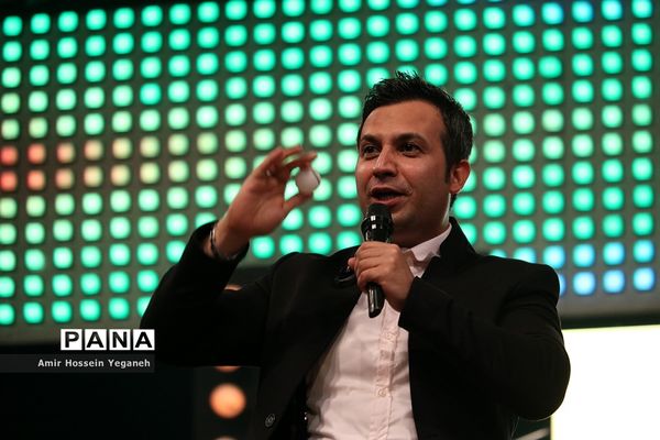 هشتمین شب از بیست و دومین جشنواره تابستانی کیش