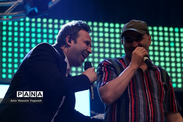 هشتمین شب از بیست و دومین جشنواره تابستانی کیش