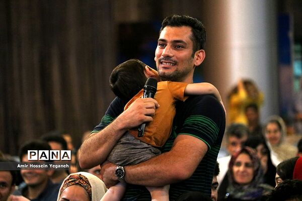 هشتمین شب از بیست و دومین جشنواره تابستانی کیش