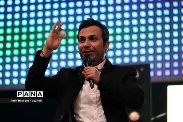 هشتمین شب از بیست و دومین جشنواره تابستانی کیش