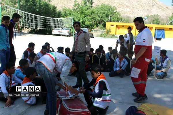 مهارت های تشکیلاتی پیشتازان پسر استان یزد