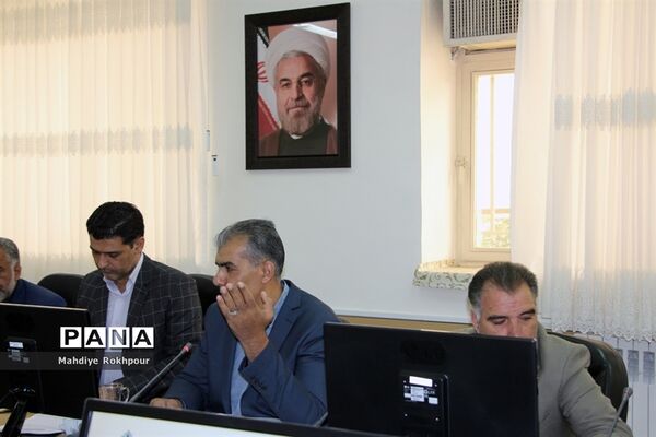 چهارمین نشست کارگروه ساماندهی ونظارت بر لباس فرم مدارس