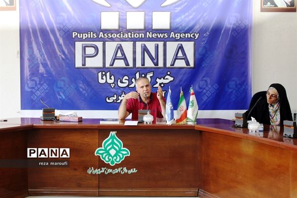 دوره آموزشی خبرنگاری، عکاسی و فن بیان  ویژه مسئولان انجمن اسلامی دانش‌آموزان دختر ارومیه