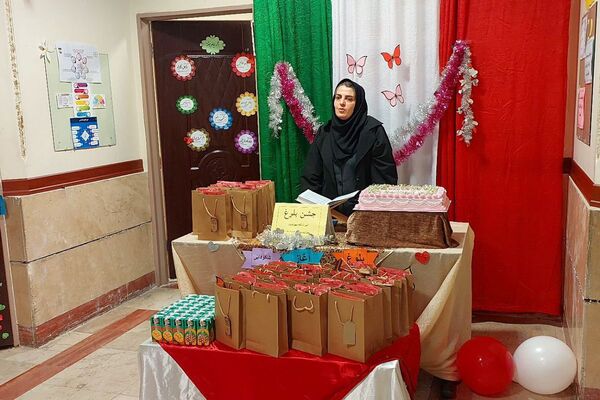 پرواز به سوی مسئولیت؛ جشن بلوغ در آموزشگاه مهر نوین