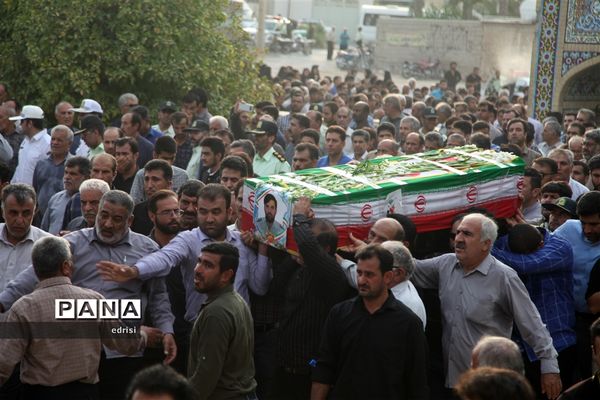 وداع باشکوه با پیکرسرهنگ شهیدعباس بهروزی درخِشت