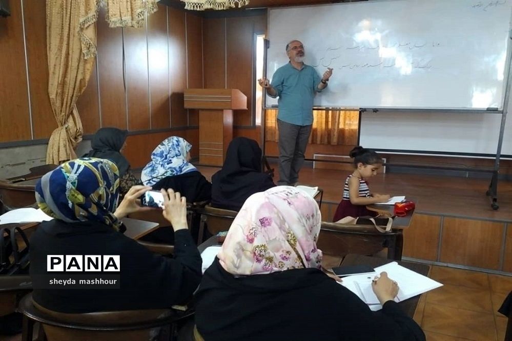 برگزاری کارگاه آموزش خوشویسی آموزش و پرورش ناحیه یک ری
