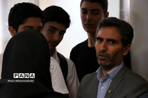 بازدید دانش‌آموزان  پسر دوره‌‌های تابستانه سازمان دانش‌آموزی خراسان رضوی از موسسه فرهنگی هنری شهر آرا مشهد