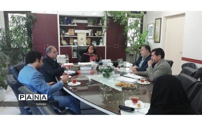 نشست هماهنگی اعضای ستاد پروژه مهر98 منطقه یک
