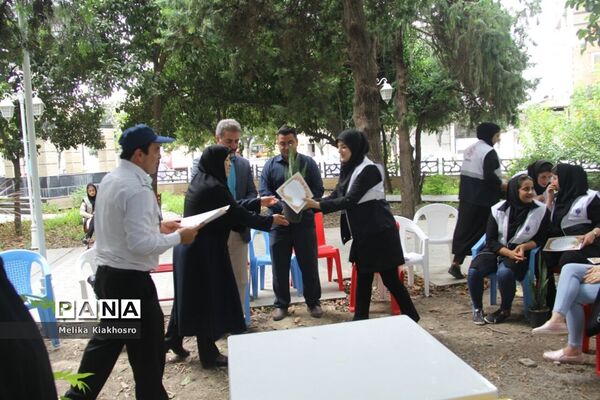 نشست هم‌اندیشی فعالان اجتماعی محیط زیست در محمودآباد