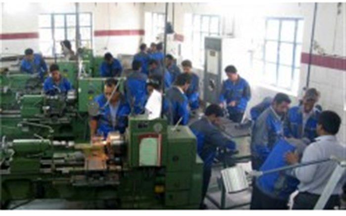 رئیس مرکز آموزش فنی و حرفه‌ای درمیان: ارائه بیش از 12 هزار ساعت آموزش های مهارتی به سربازان هنگ مرزی گزیک