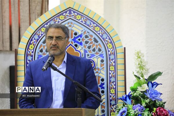 دیدار مدیرکل و جمعی از کارکنان سازمان فنی و حرفه‌ای خراسان جنوبی با حجت الاسلام و المسلمین حاج آقای عبادی