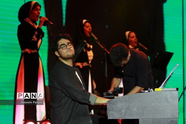 بازگشت  «زمان» پس از 17 سال سکوت