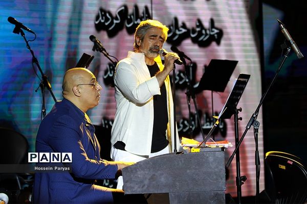 بازگشت  «زمان» پس از 17 سال سکوت