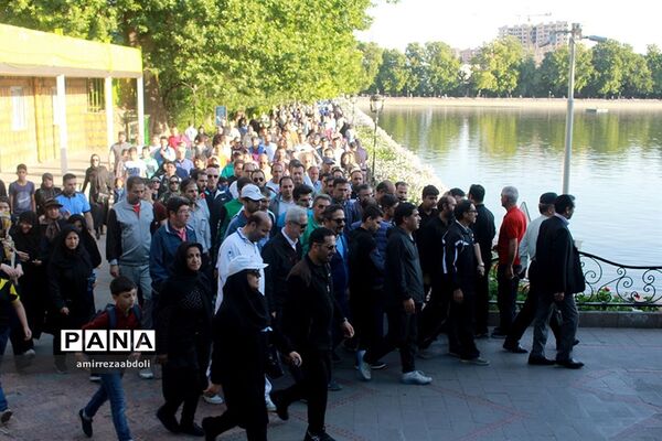 همایش  بزرگ پیاده‌روی خانوادگی  استان آذربایجان شرقی