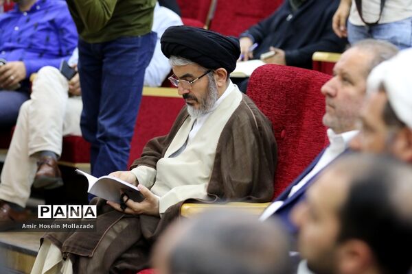 آئین رونمایی از مجموعه اشعار «وقت سلام» در ارومیه