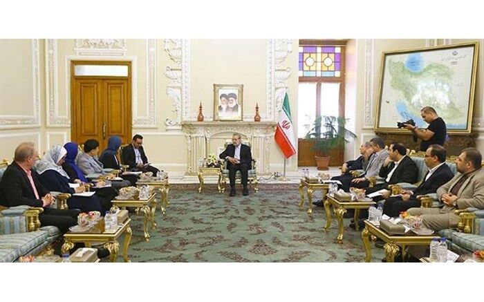 لاریجانی بر اتخاذ سیاست جامع برای محدودسازی مصرف دخانیات تاکید کرد
