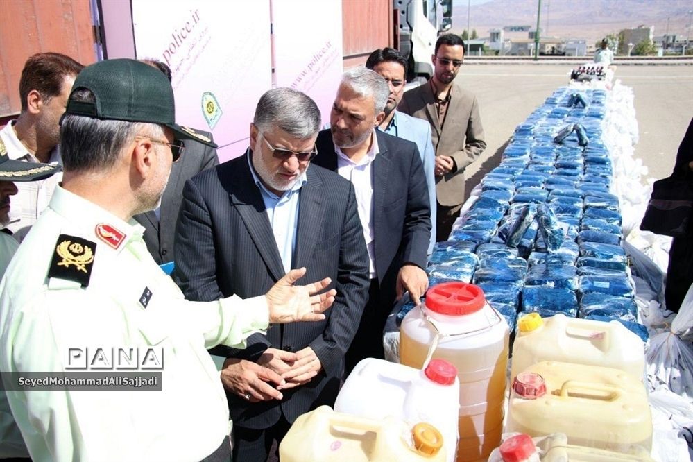 مصاحبه مطبوعاتی استاندار و فرمانده انتظامی خراسان جنوبی در خصوص کشفیات مواد مخدر