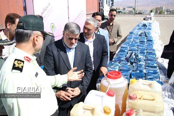 مصاحبه مطبوعاتی استاندار و فرمانده انتظامی خراسان جنوبی در خصوص کشفیات مواد مخدر