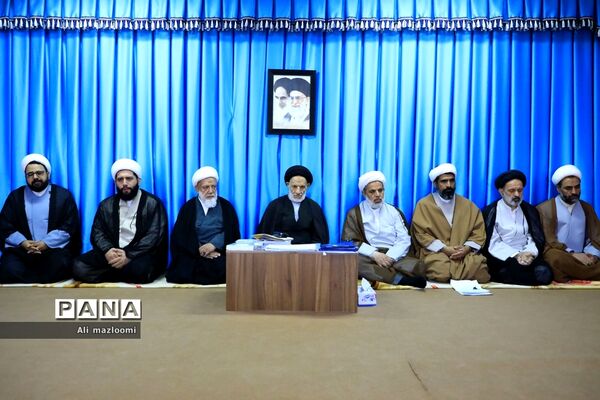 دیدار اعضای شورای هماهنگی تبلیغات اسلامی خراسان جنوبی با حجت الاسلام و المسلمین عبادی