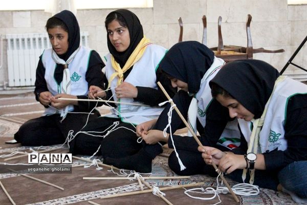 کلاس‌های آموزشی پیشتازان دختر اعزامی به نهمین دوره  اردوی ملی