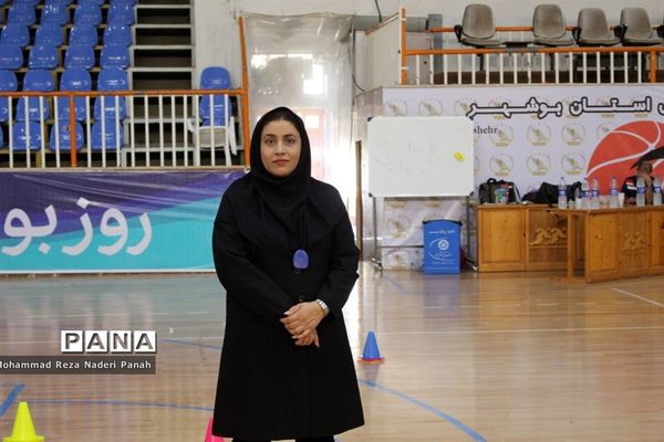 کلاس تخصصی داوری بانوان بازی‌های بومی محلی استان بوشهر