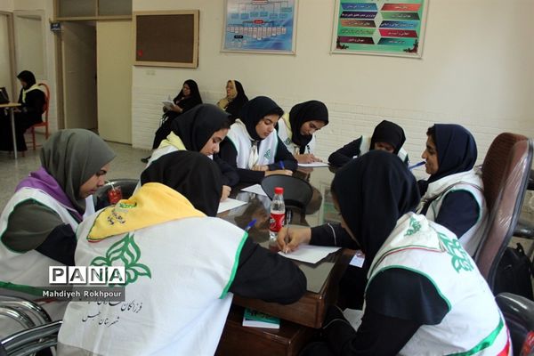 کلاس‌های آموزشی پیشتازان دختر اعزامی به نهمین دوره اردوی ملی