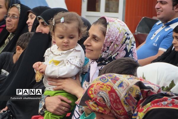 برگزاری همایش پیاده‌روی خانوادگی پیوند آسمانی در فیروزکوه