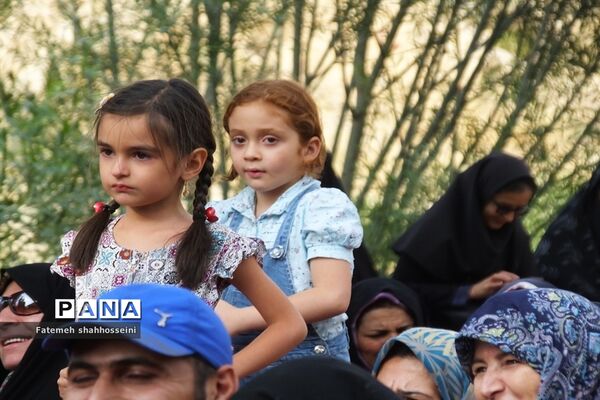 برگزاری همایش پیاده‌روی خانوادگی پیوند آسمانی در فیروزکوه