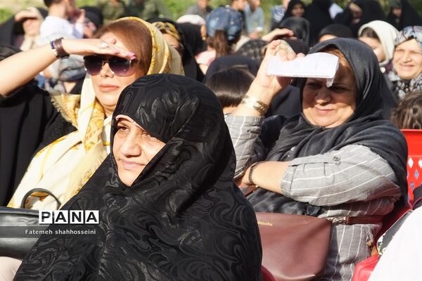 برگزاری همایش پیاده‌روی خانوادگی پیوند آسمانی در فیروزکوه