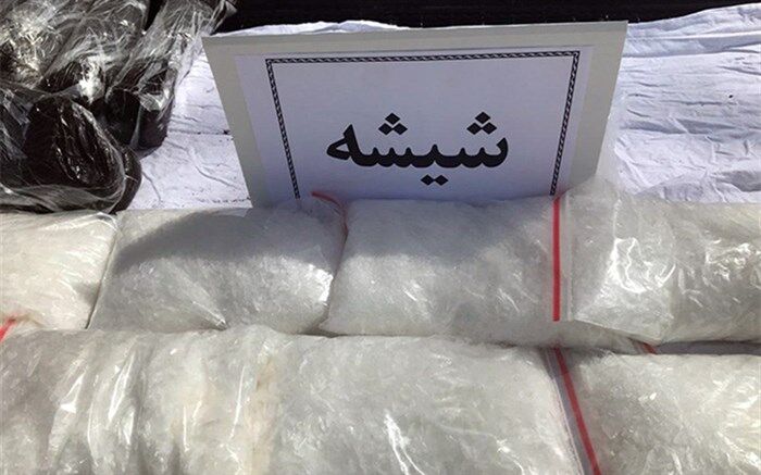 کشف شیشه در درز شلوار