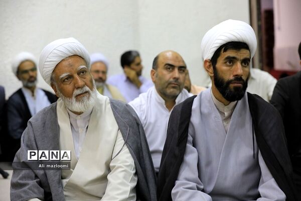 نشست تبیین مسائل جاری انقلاب اسلامی با سخنرانی صفار هرندی