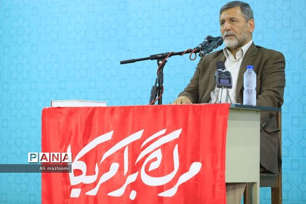 نشست تبیین مسائل جاری انقلاب اسلامی با سخنرانی صفار هرندی