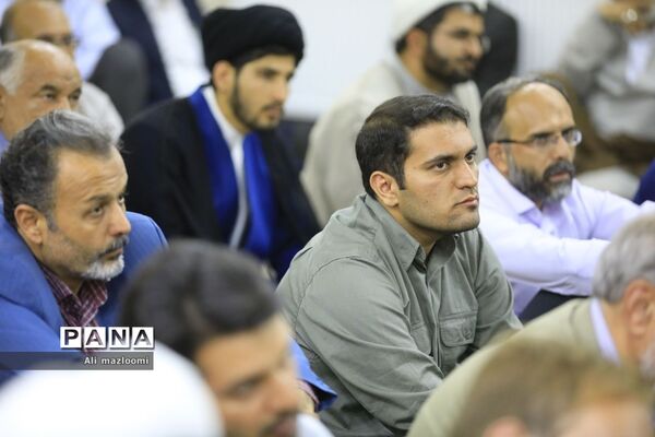 نشست تبیین مسائل جاری انقلاب اسلامی با سخنرانی صفار هرندی