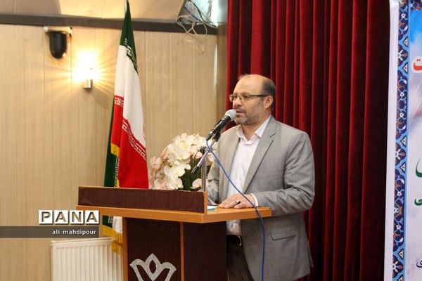 آیین تجلیل از برگزیدگان سی و هفتمین دوره مسابقات قرآن عترت و نماز در شهرری