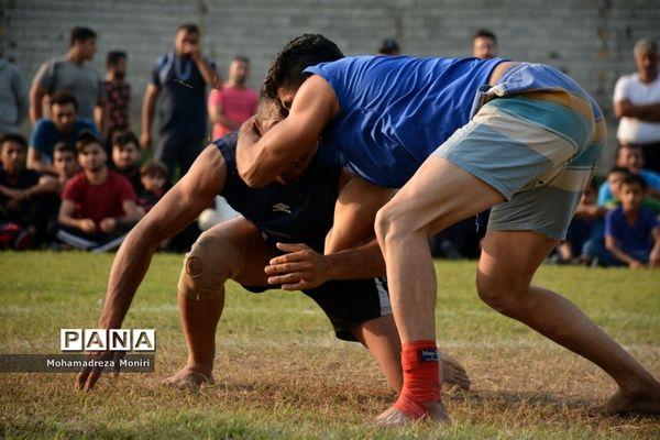 مسابقه کشتی سنتی لوچو در فریدونکنار