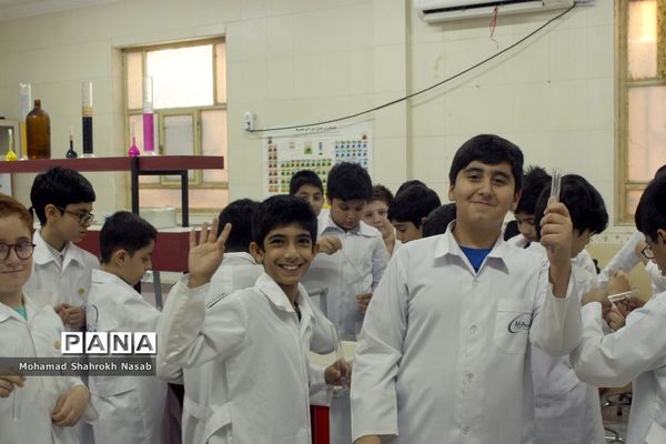 افتتاح نخستین آزمایشگاه سنجش و اندازه‌گیری دانش‌آموزی کشور در اهواز