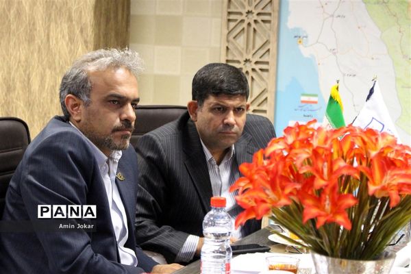 جلسه ساماندهی  پایگاه‌های تغذیه سالم در اداره‌کل آموزش و پرورش فارس