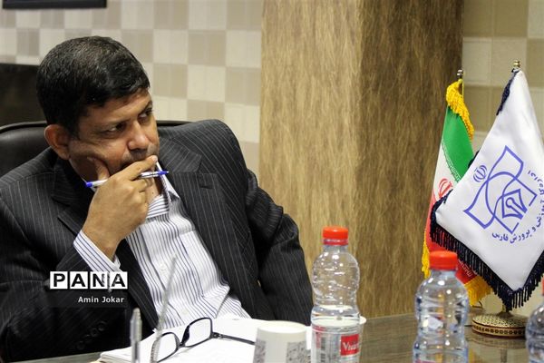 جلسه ساماندهی  پایگاه‌های تغذیه سالم در اداره‌کل آموزش و پرورش فارس