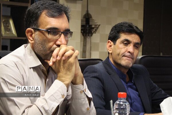 جلسه ساماندهی  پایگاه‌های تغذیه سالم در اداره‌کل آموزش و پرورش فارس