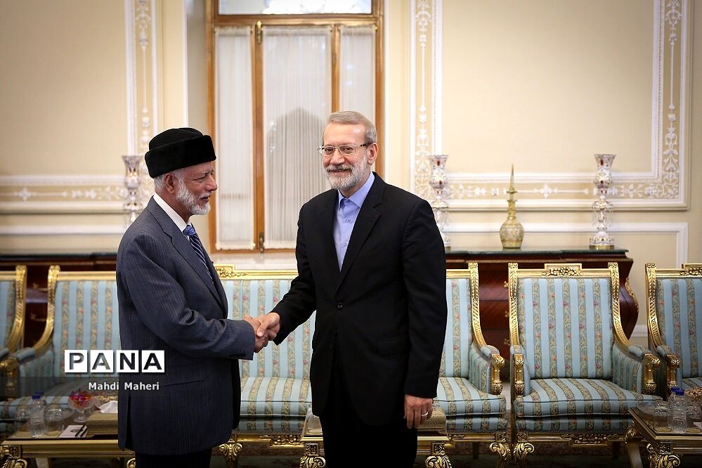 دیدار وزیر امورخارجه عمان با علی لاریجانی