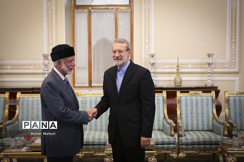 دیدار وزیر امورخارجه عمان با علی لاریجانی